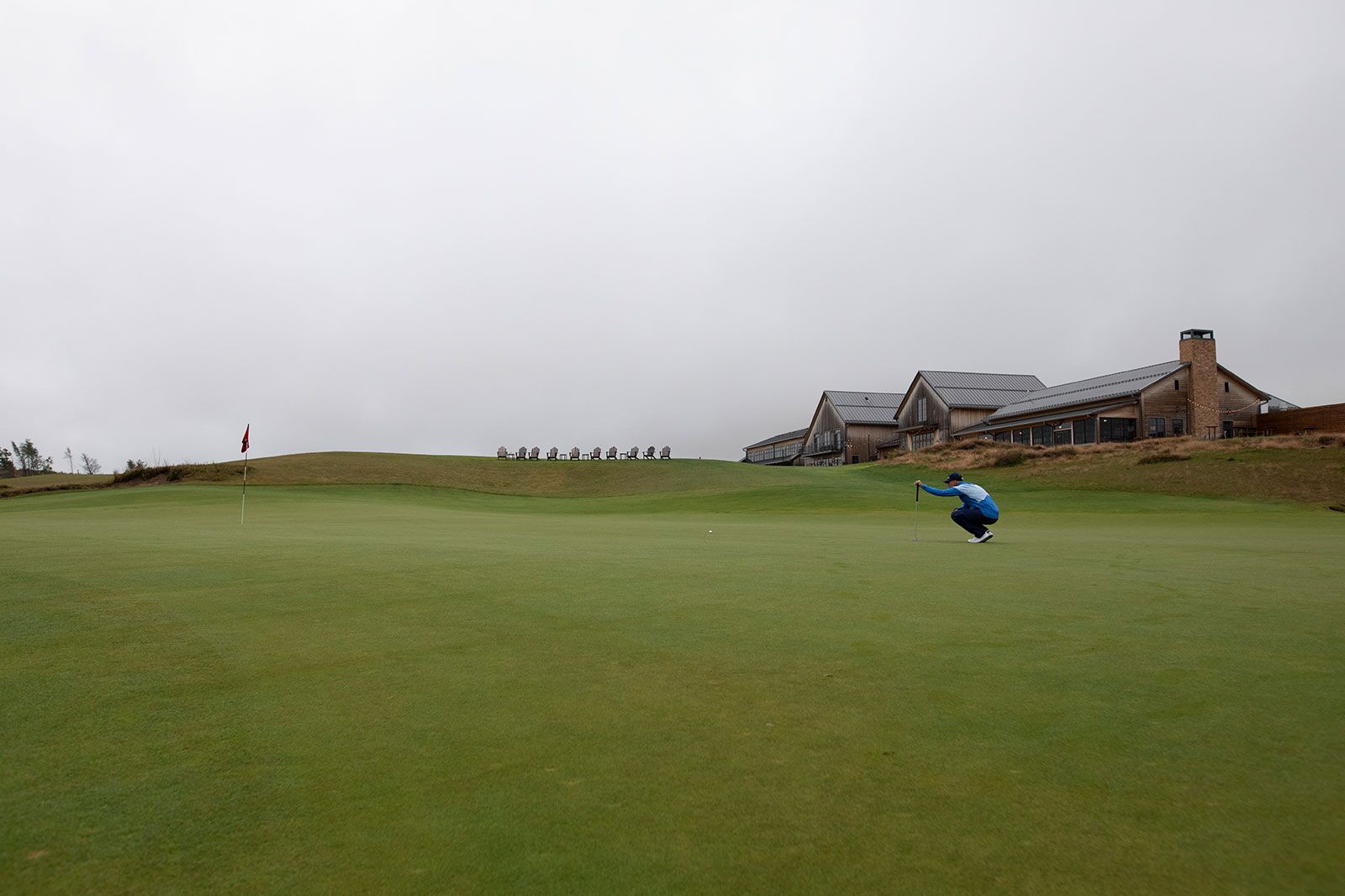 lifestyle photography retouching on golf course - before retouching